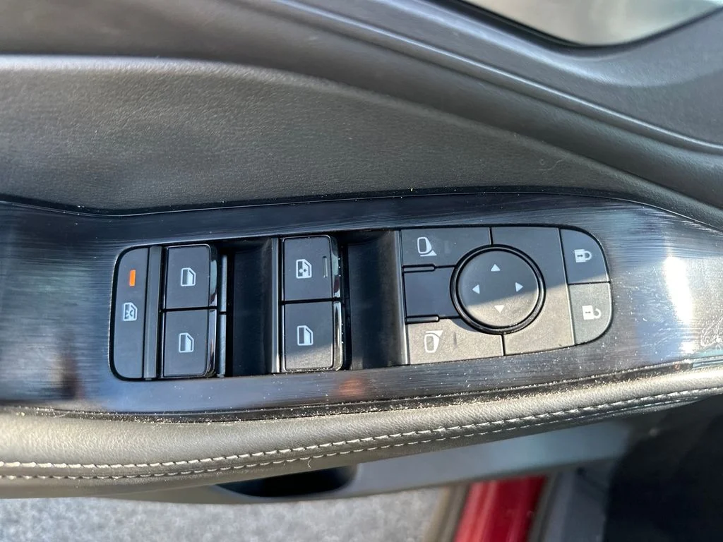 Used 2025 Red Nissan SV image 43