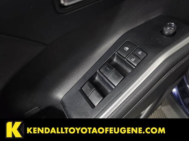 Used 2022  Toyota XLE image 22
