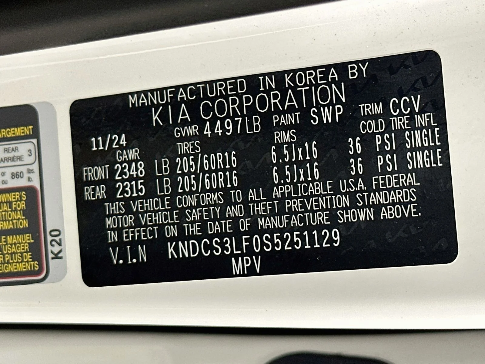 Used 2025 Snow White Pearl Kia EX image 32