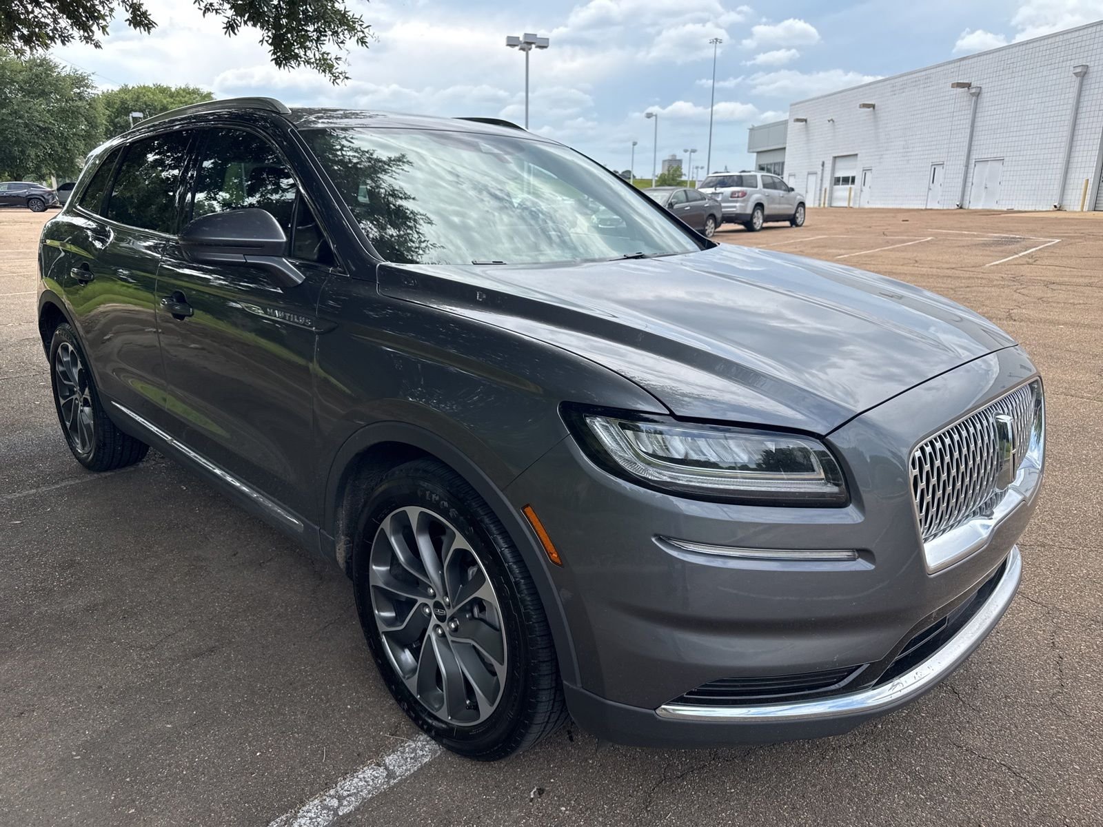 2023 Lincoln Nautilus Reserve FWD's photo