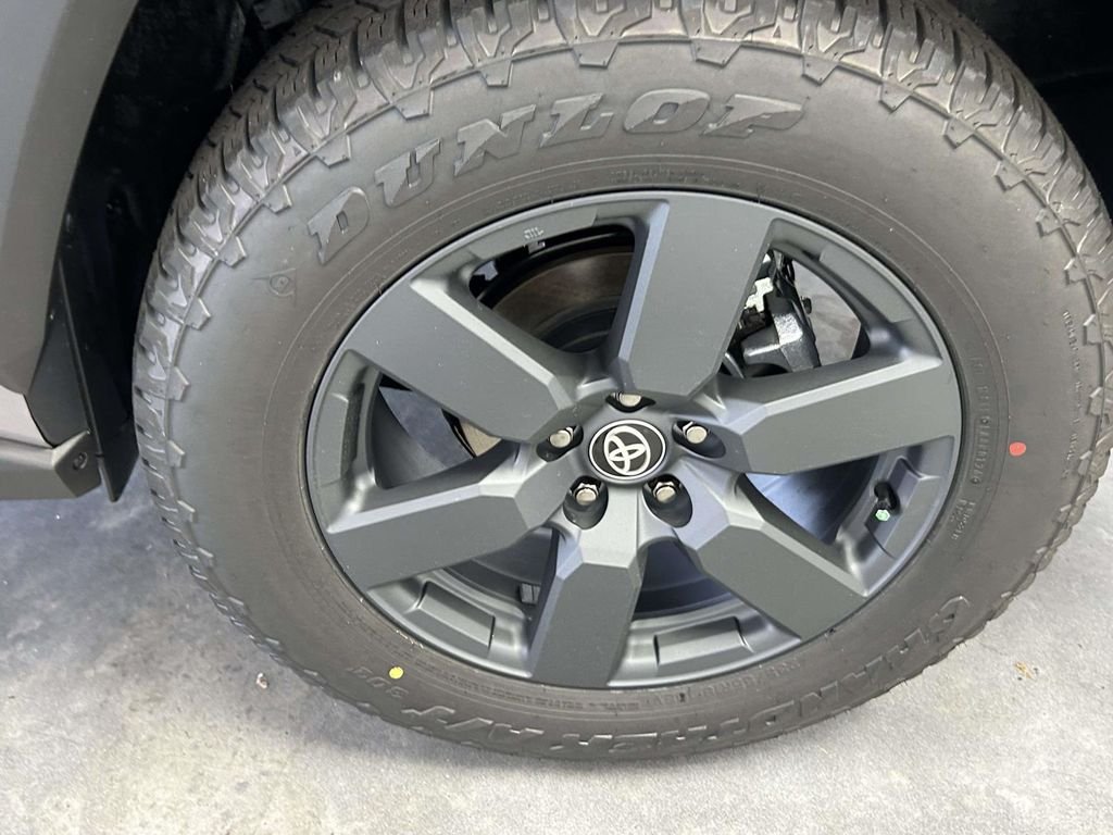 Used 2026  Toyota Woodland image 10