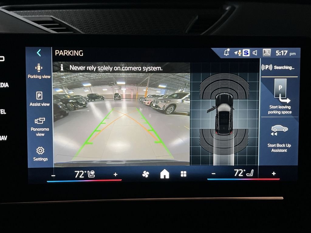 Used 2026 Black BMW xDrive28i image 17