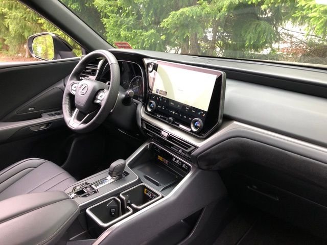 Used 2026  Lexus 350 F SPORT Handling image 20