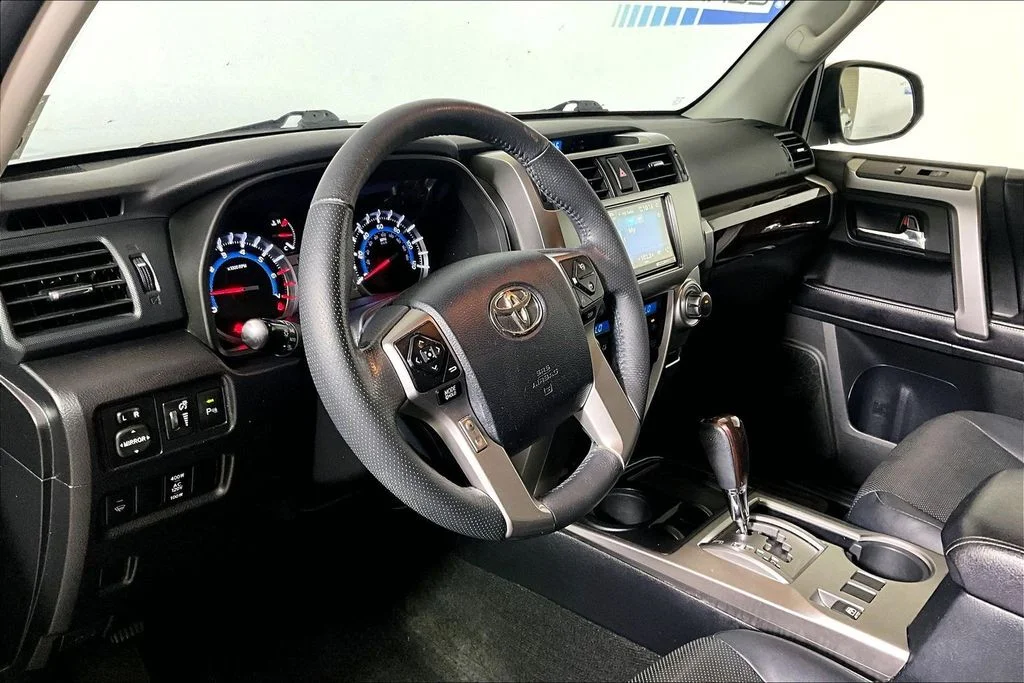 Used 2016 Black Toyota  image 10