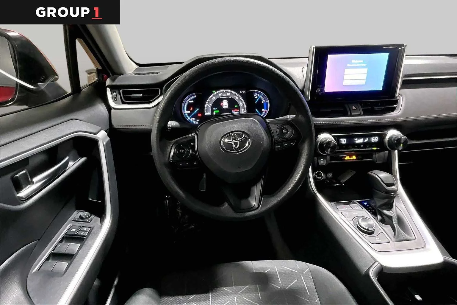 Certified Used 2025 Ruby Flare Pearl Toyota Hybrid XLE image 6