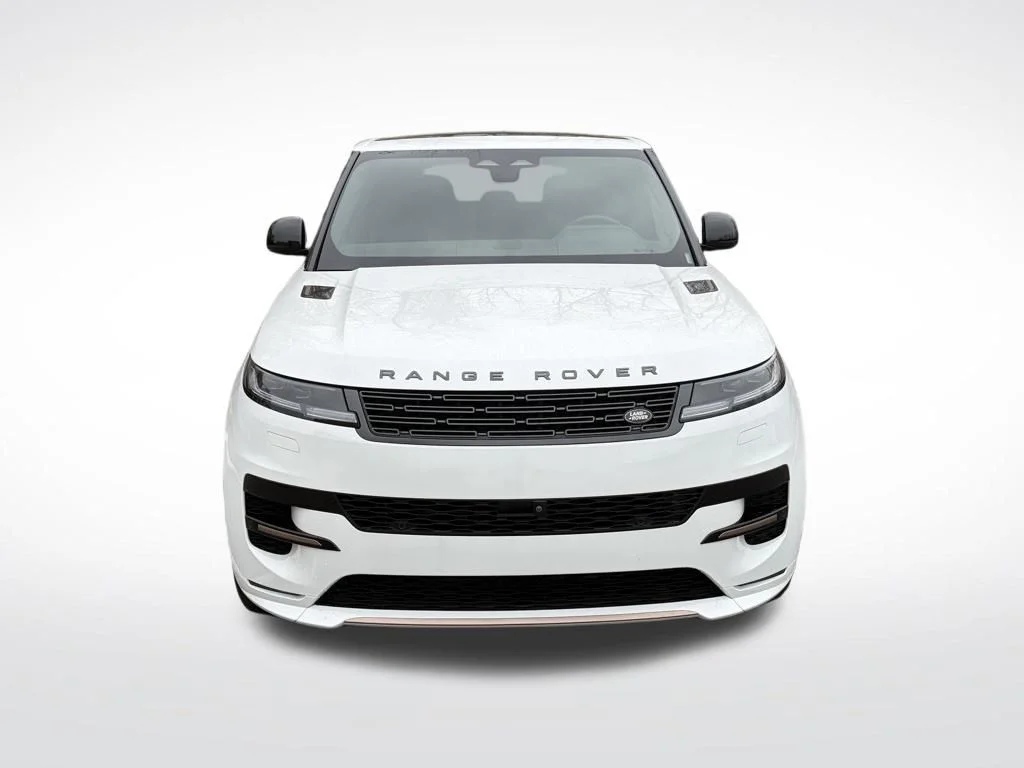 New 2025 Fuji White Land Rover Dynamic SE image 2