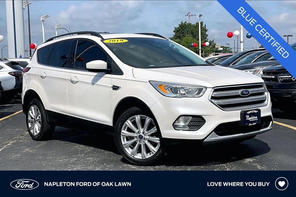 Certified Used 2019 White Platinum Clearcoat Metallic Ford SEL image 1