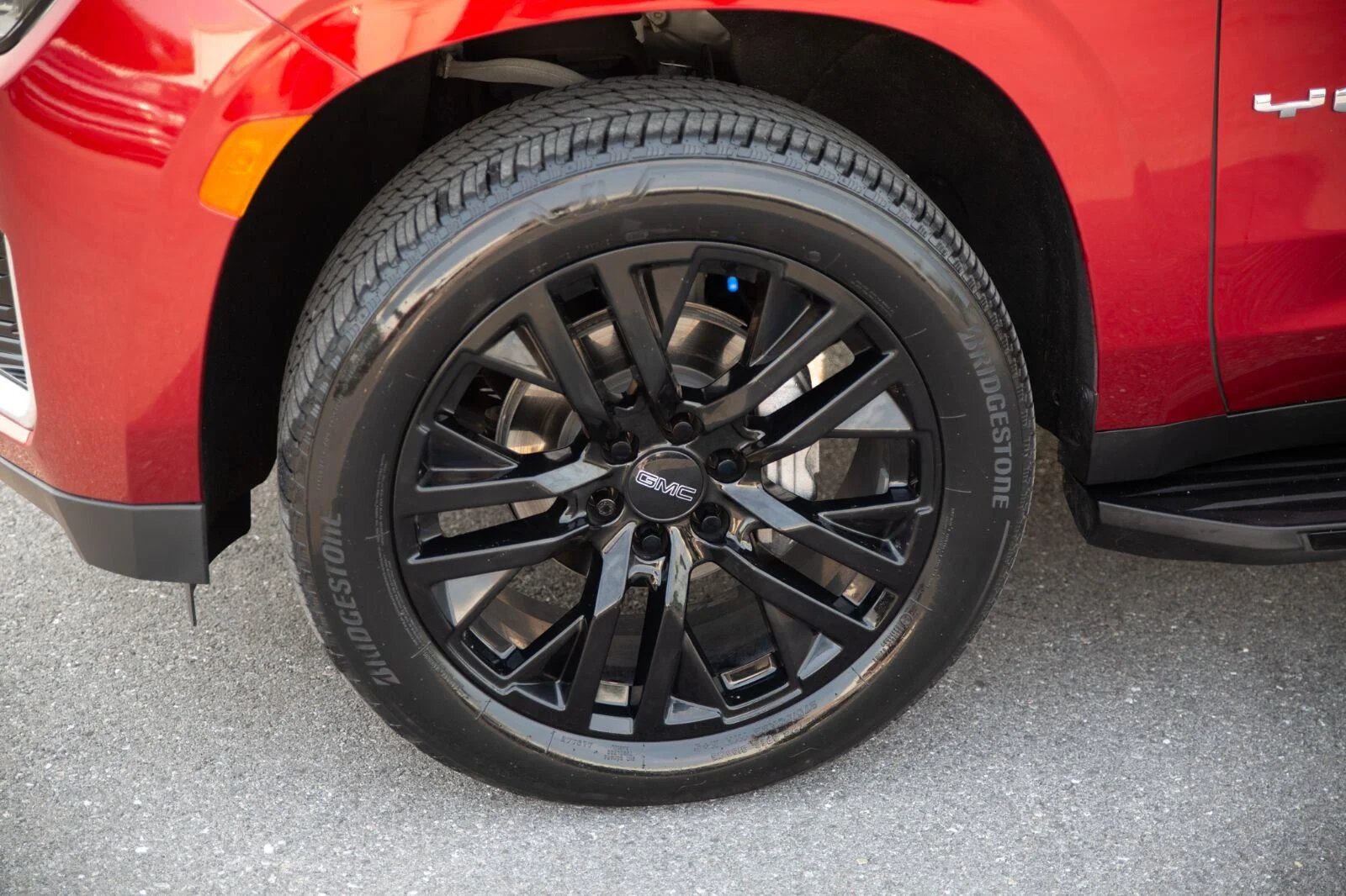 Used 2024 Volcanic Red Tintcoat GMC SLE image 9