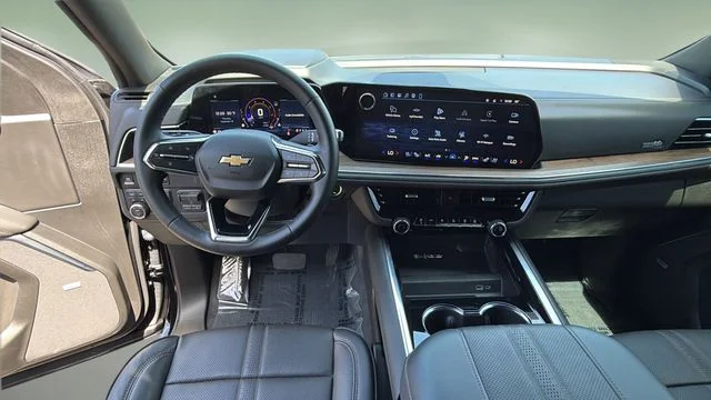 Used 2025 Black Chevrolet High Country image 10