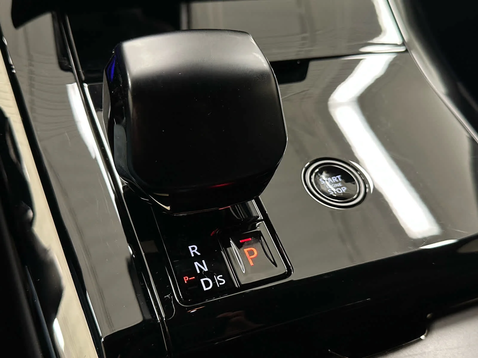 2024 Land Rover Range Rover Sport SV Edition One - Photo 30