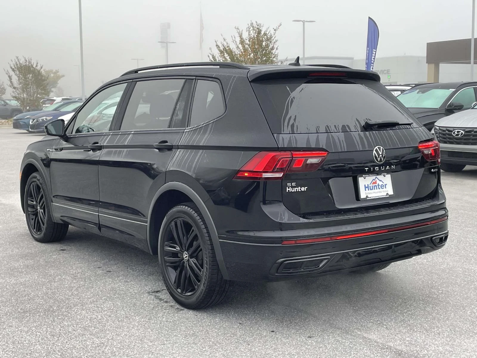 Used 2022 Deep Black Pearl Volkswagen SE R-Line Black image 26