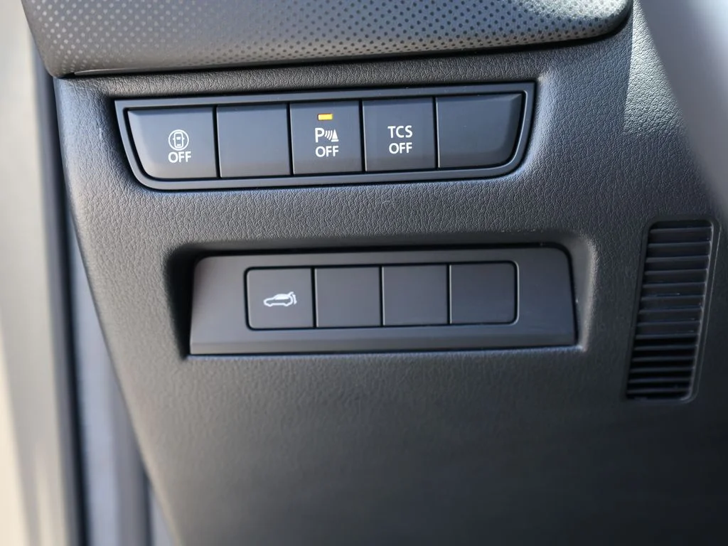 Certified Used 2026 Beige/tan Mazda 2.5 S Meridian Edition image 31