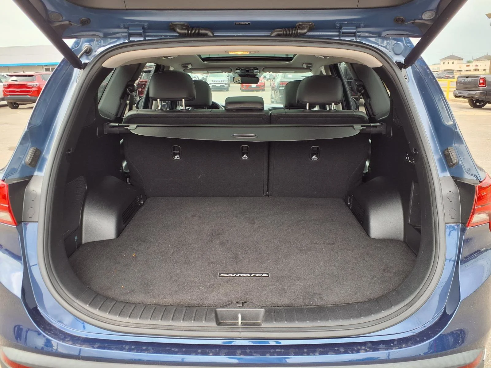 Used 2023 Stormy Sea Hyundai SEL image 18