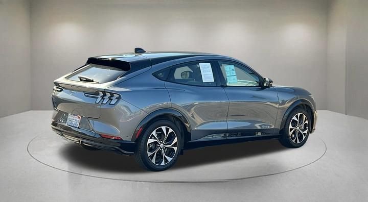 Used 2023 Gray Ford Premium image 5