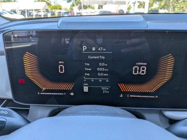 New 2027 Snow White Pearl Kia LX image 27