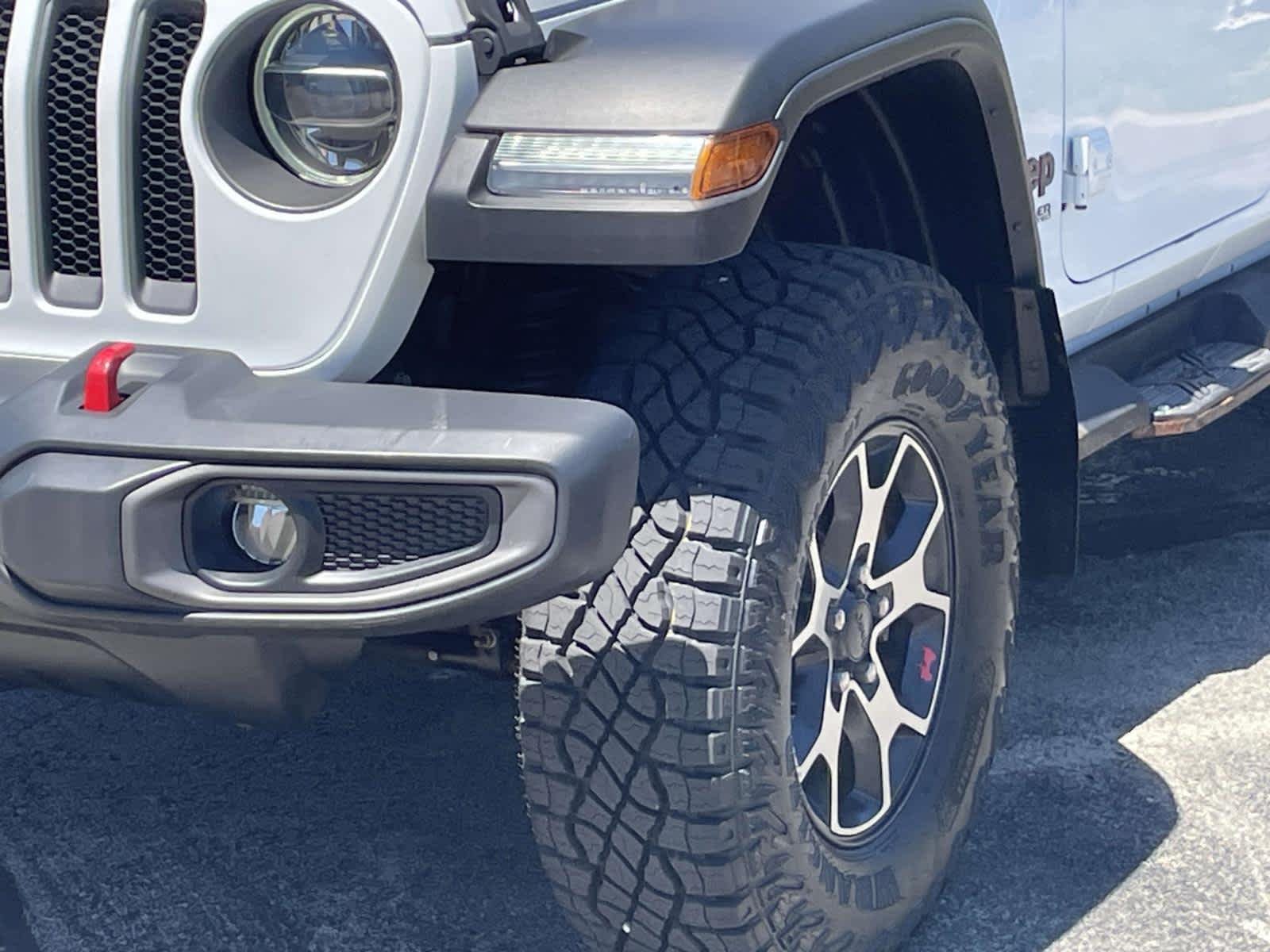 Used 2019 Whi/white Jeep Rubicon image 18