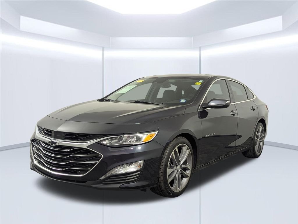 Used 2022 Ash Chevrolet Premier image 2