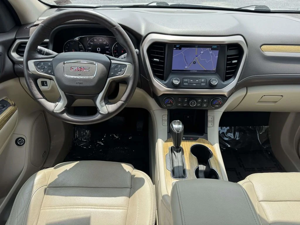 Used 2017 White GMC Denali image 17