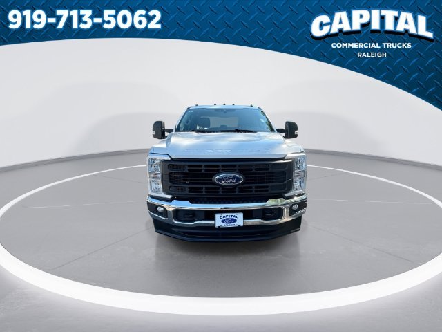 Used 2024 White Ford XL image 4