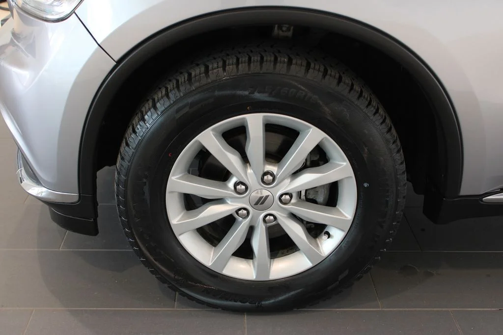 Used 2019 Billet Clearcoat Dodge SXT image 28