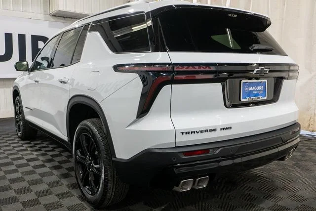 2027 Chevrolet Traverse LT - Photo 7