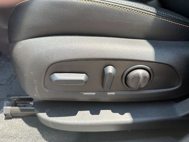 Used 2024 White Chevrolet Premier image 15