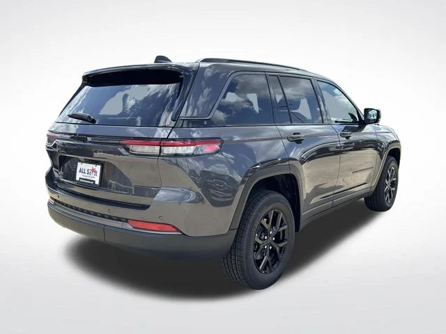 New 2026 Gray Jeep Altitude image 7