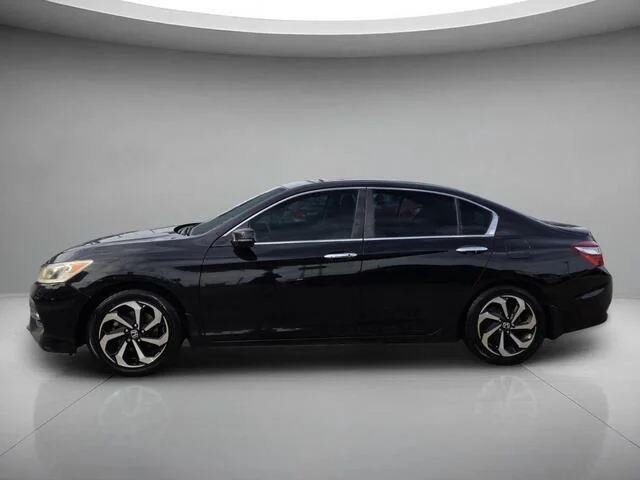 Used 2017 Modern Steel Metallic Honda EX-L image 2