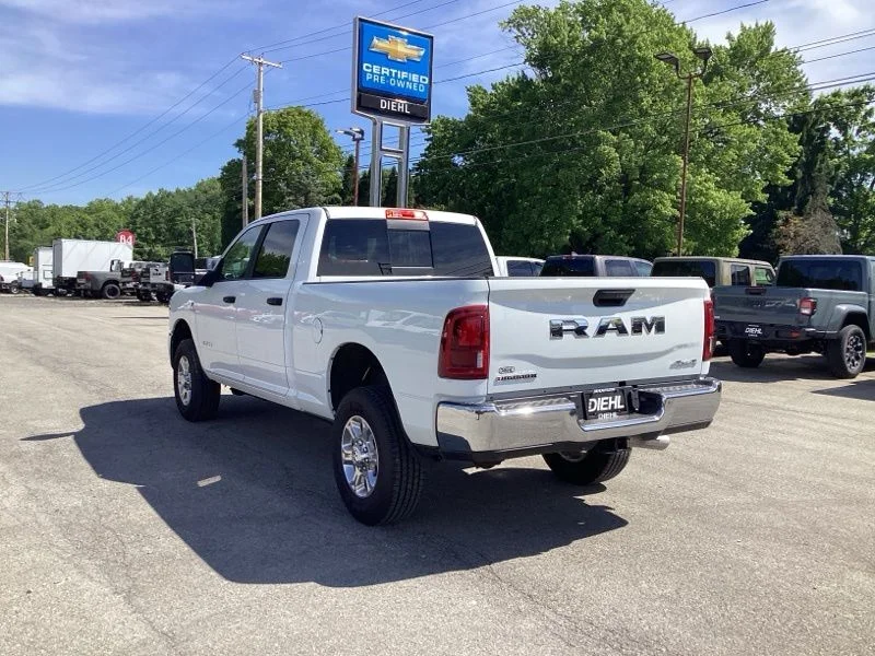 New 2026 Bright White Clear-Coat Exterior Paint RAM Big Horn image 5