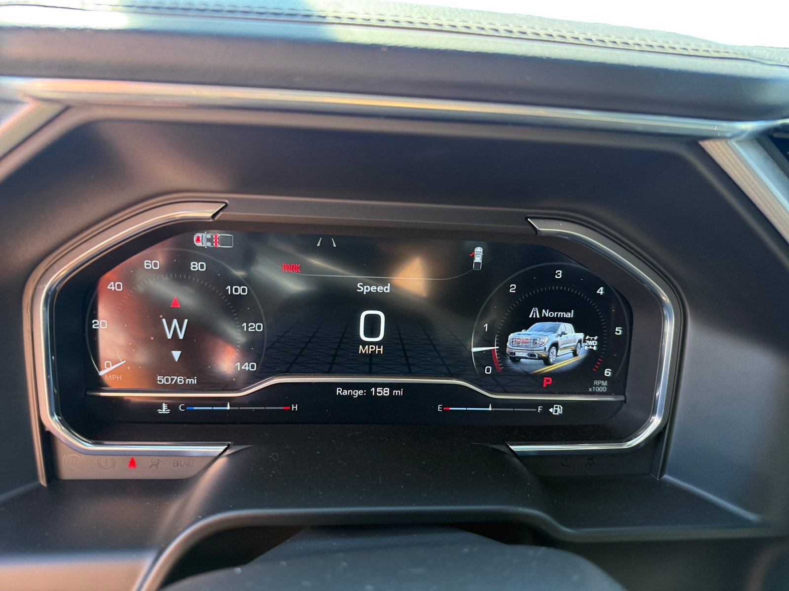 Used 2025 Titanium GMC Denali image 11