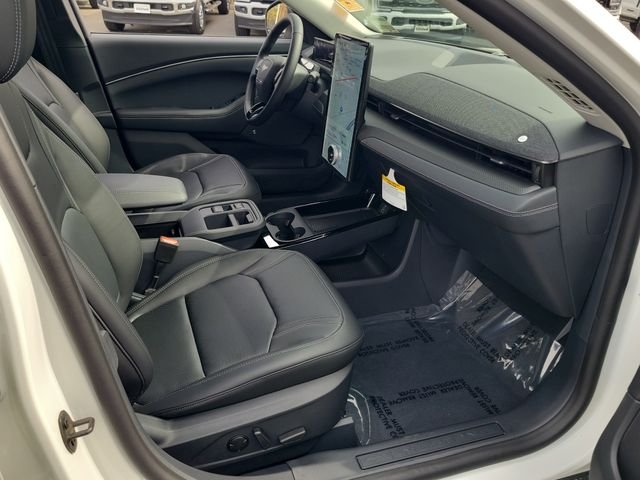 New 2026 Star White Metallic Tri-coat Ford Premium image 16