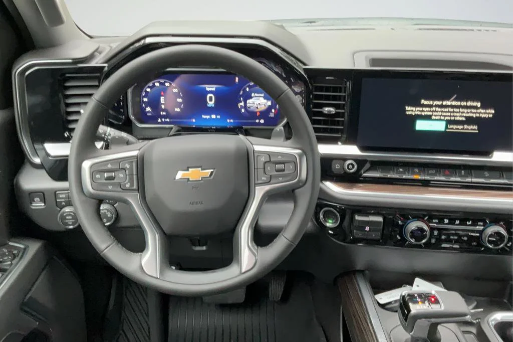 New 2026 Chevrolet Silverado 1500 LT 4D Crew Cab