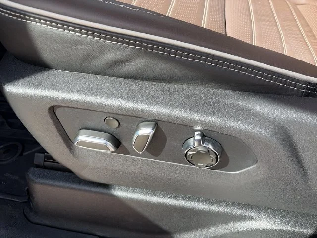 New 2027 Silver GMC Denali Ultimate image 20