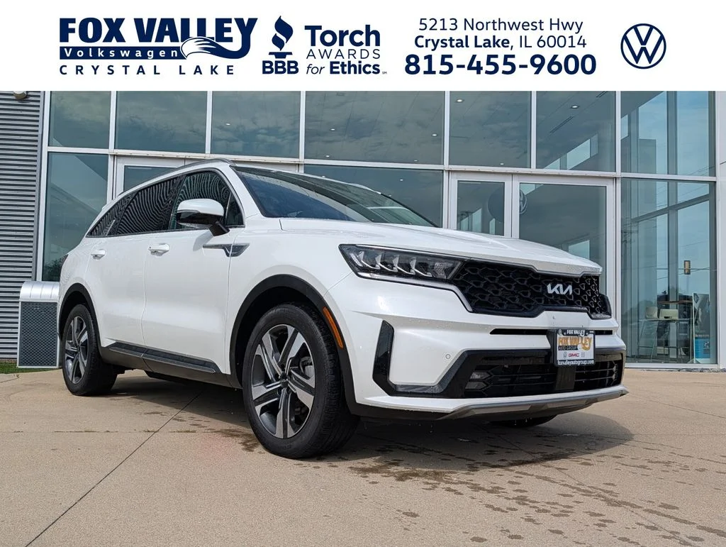 Used 2023 White Kia EX image 1