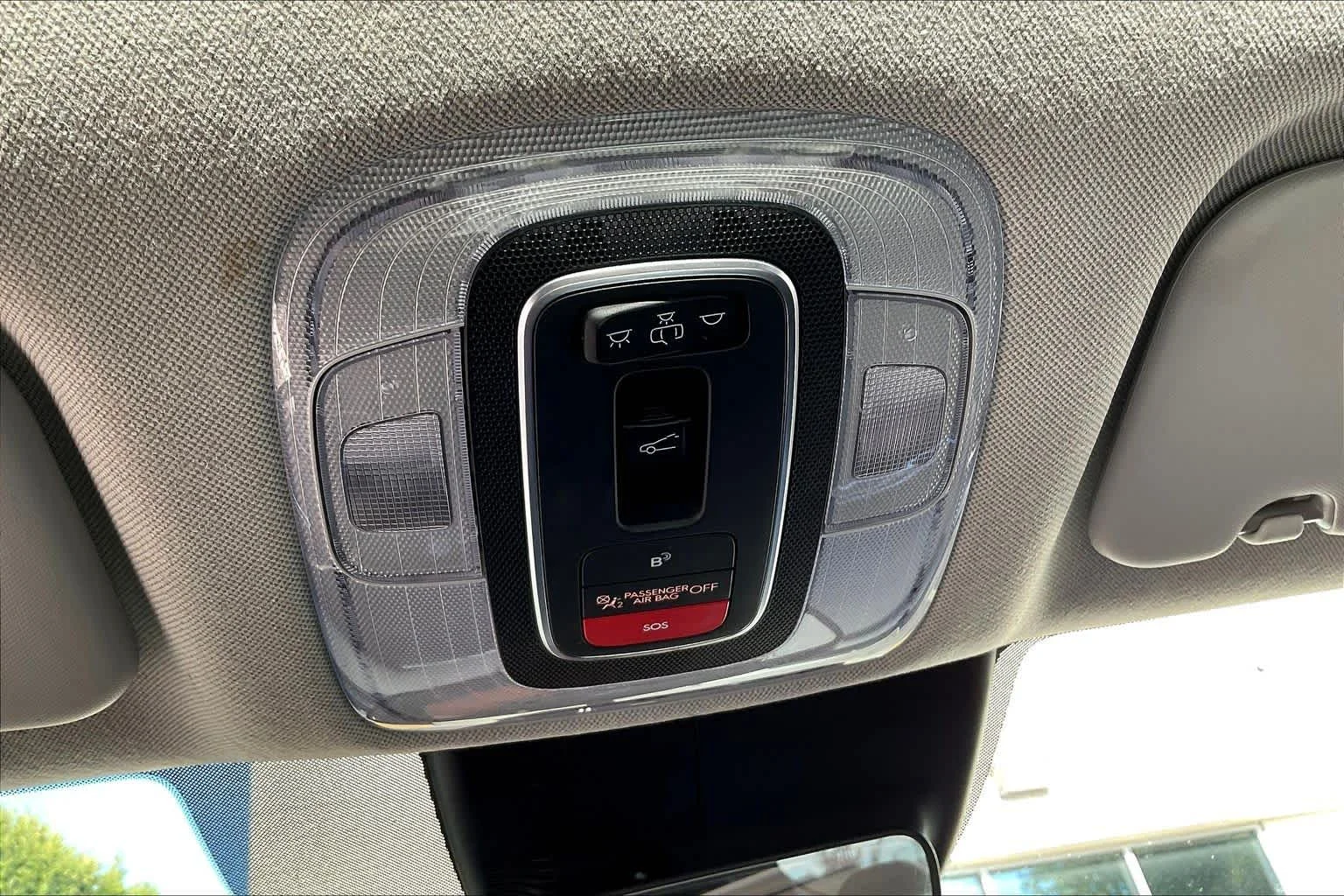 Used 2025 Ultimate Red Hyundai SEL Convenience image 34