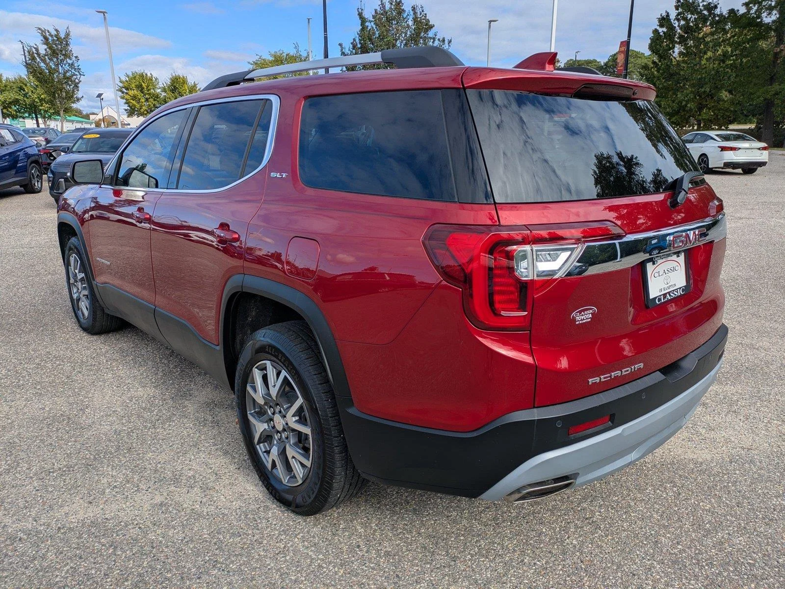Used 2023 Volcanic Red Tintcoat GMC SLT image 6
