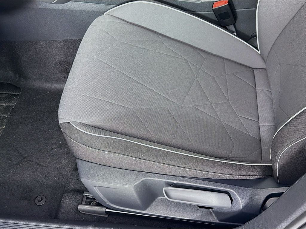 2026 Volkswagen Jetta Sport - Photo 19