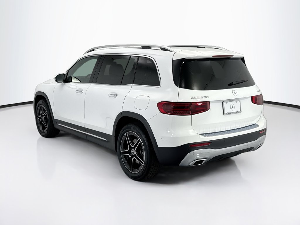 New 2026 Polar White Mercedes-Benz GLB 250 image 7