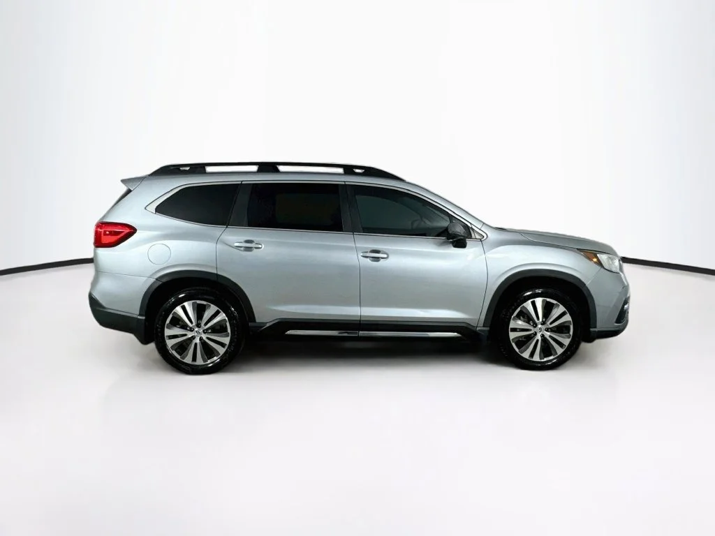 Used 2020 Ice Silver Metallic Subaru Limited image 8