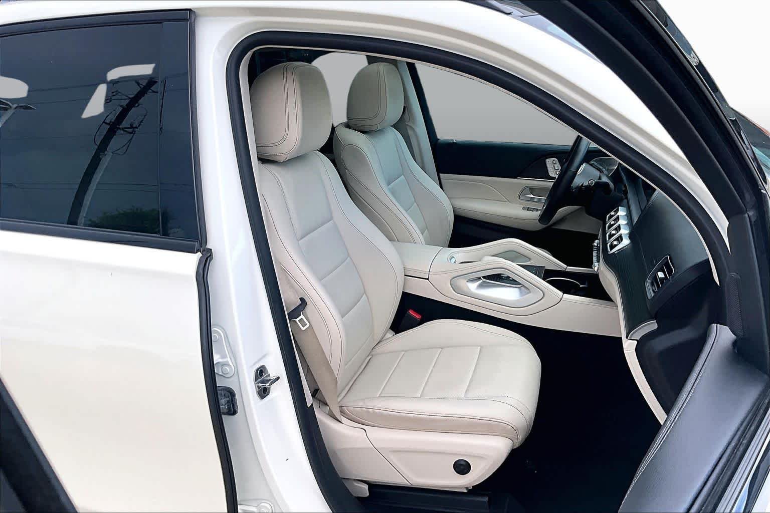 Used 2022 MANUFAKTUR Diamond White Metallic Mercedes-Benz GLE 350 image 9