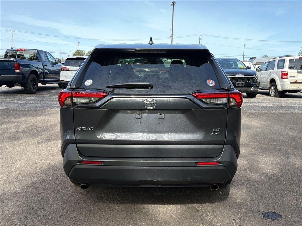 Used 2022 Magnetic Gray Metallic Toyota LE image 9