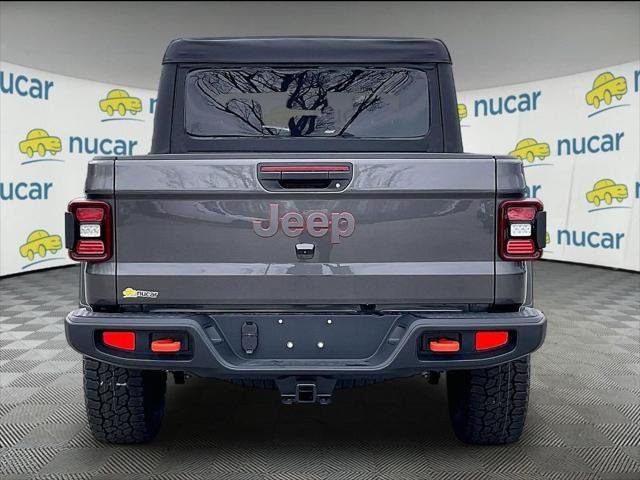 New 2026 Granite Crystal Metallic Clear-Coat Exterior Paint Jeep Mojave image 32
