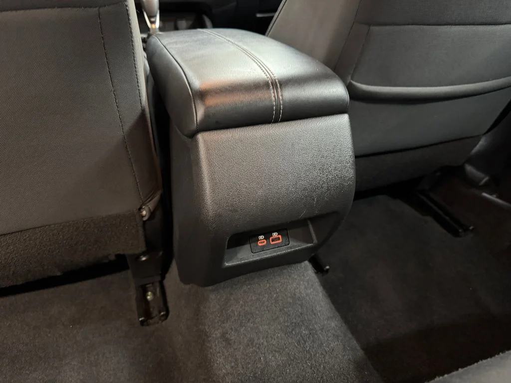 Used 2024 Black Nissan 2.5 SV image 25
