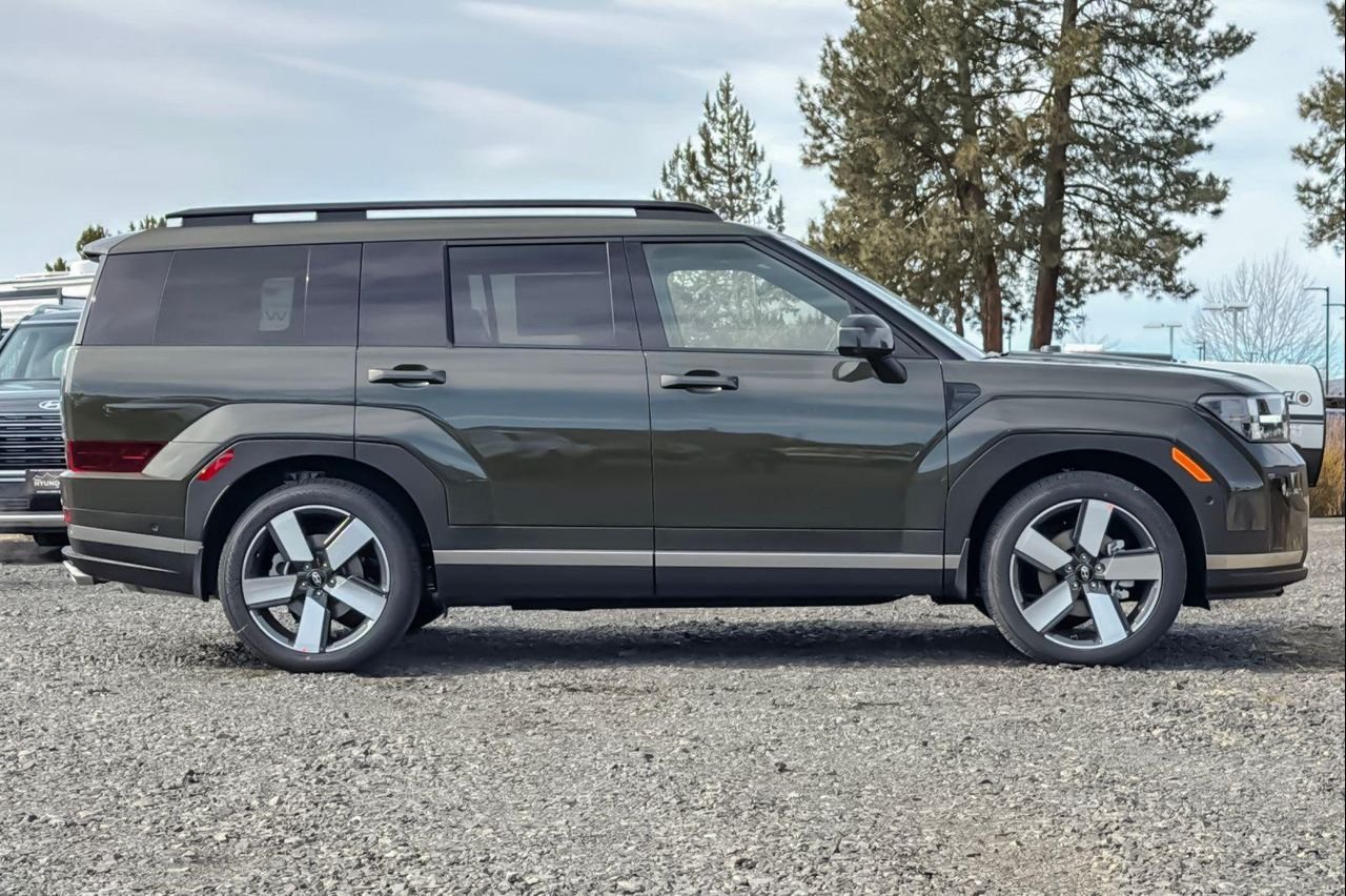New 2026 Green Hyundai Limited AWD image 3
