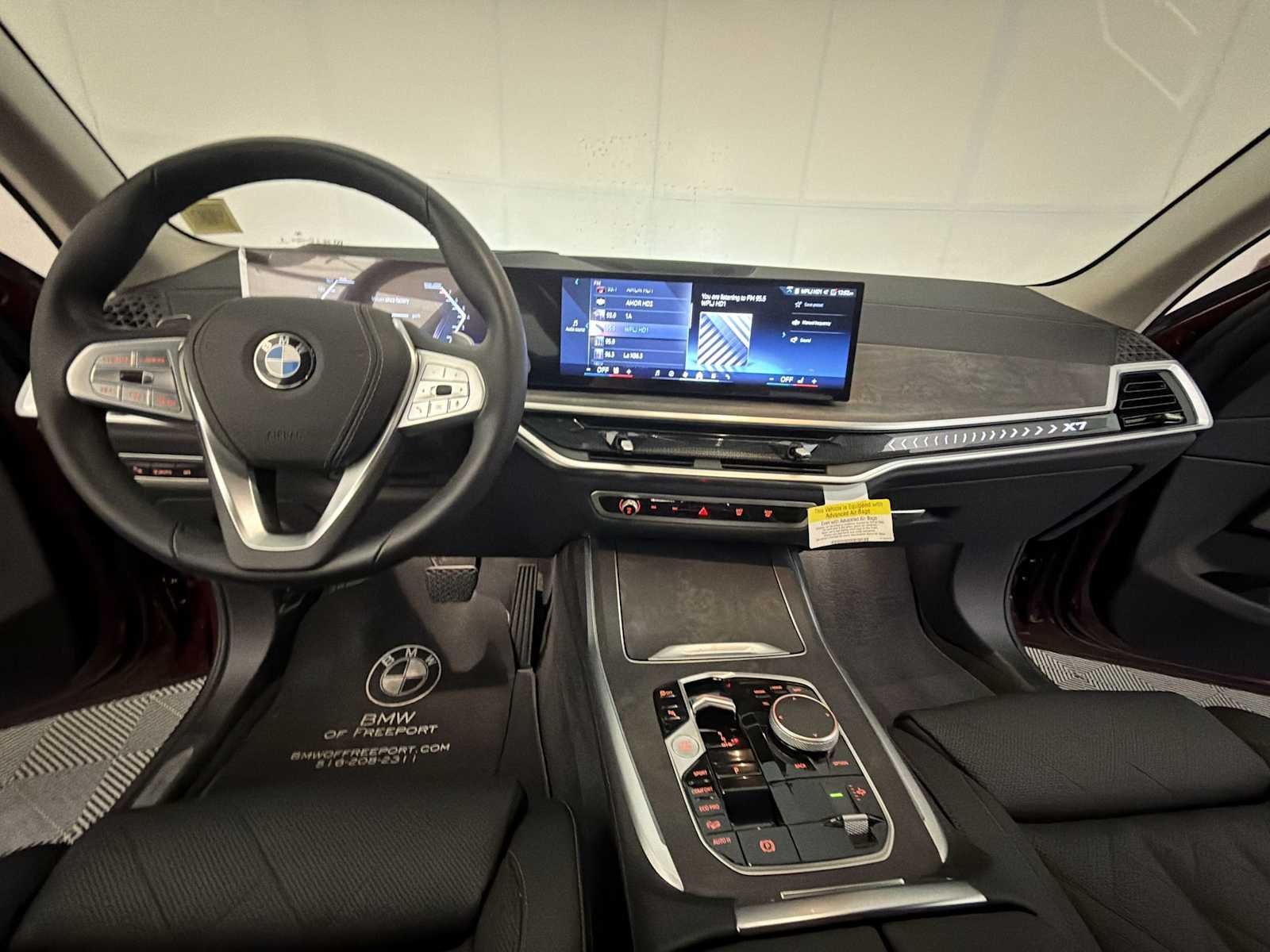 2026 BMW X7 40i - Photo 14