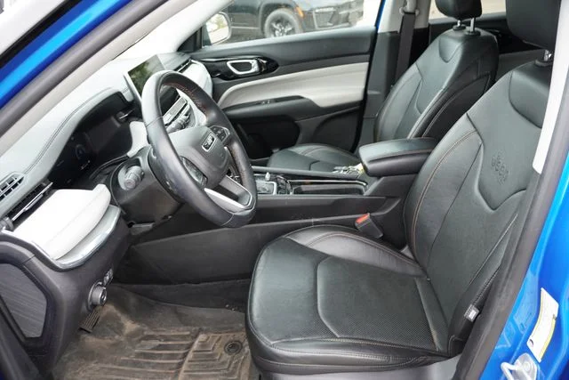 Certified Used 2022 Blue Jeep Limited image 4