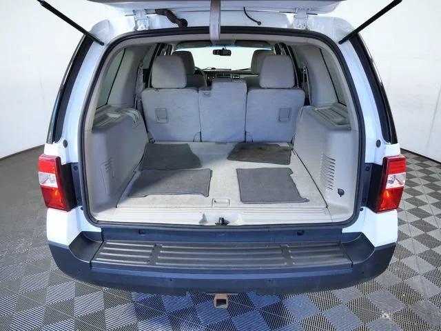 Used 2014 White Ford XL image 7