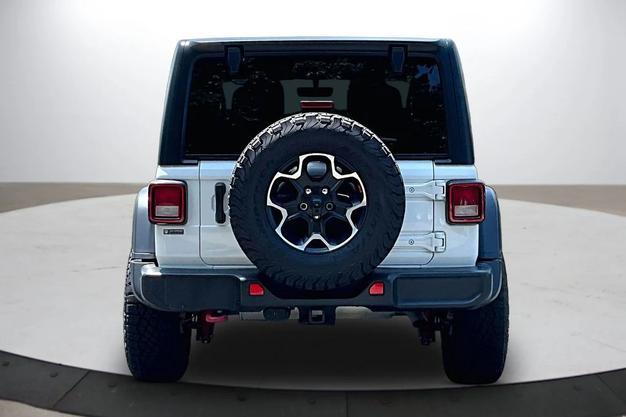 Used 2023 White Jeep Rubicon image 7