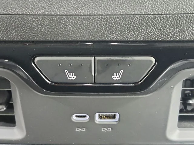 Used 2025 Red GMC AT4 image 45