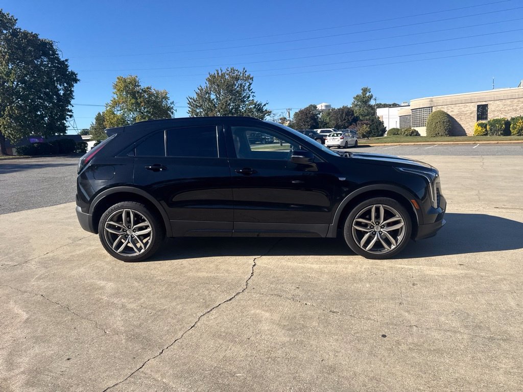 Used 2021 Black Cadillac Sport image 5